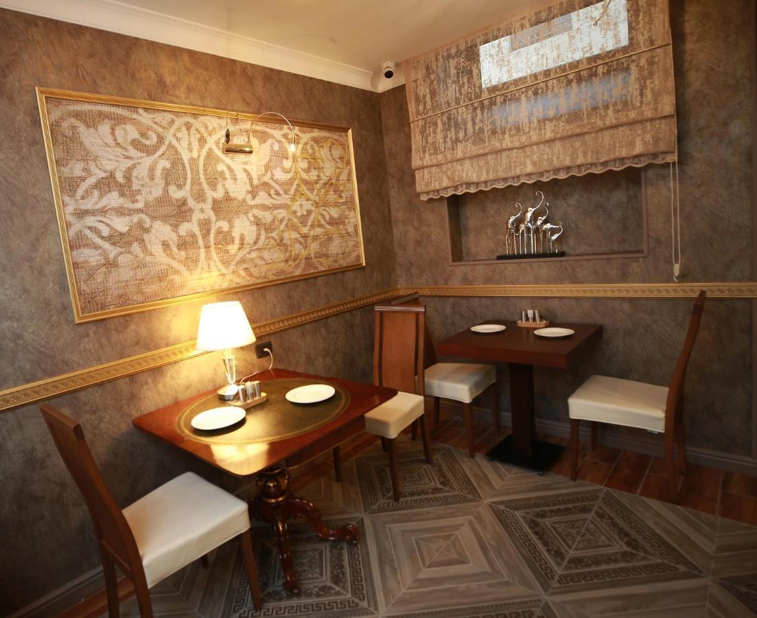 West Inn Hotel & Restaurant Nz Baky Esterno foto