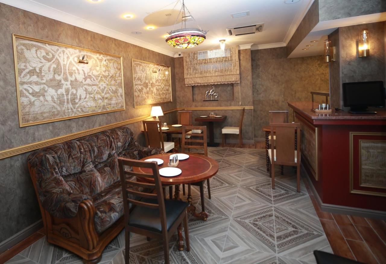 West Inn Hotel & Restaurant Nz Baky Esterno foto