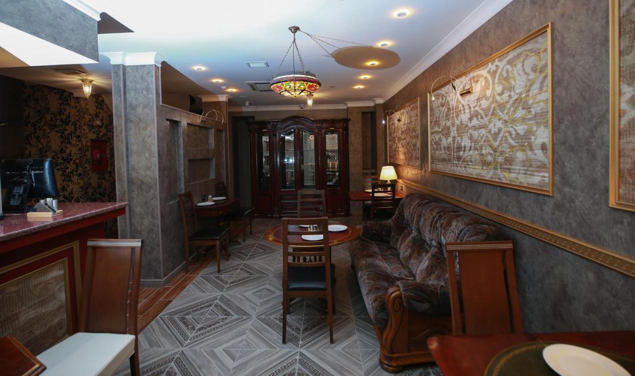 West Inn Hotel & Restaurant Nz Baky Esterno foto